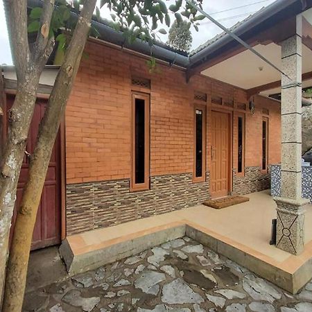 Villa Zoya 2 Pondok Cipaseban エクステリア 写真