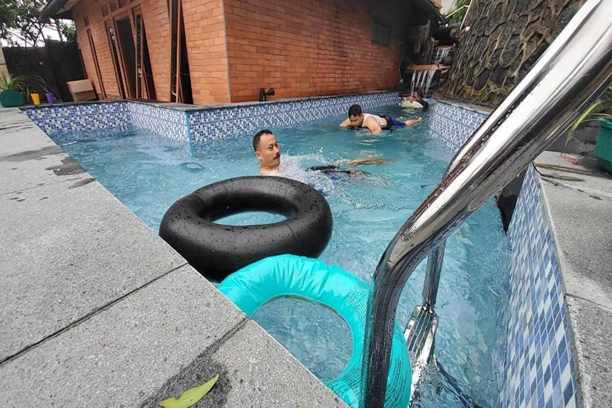 Villa Zoya 2 Pondok Cipaseban エクステリア 写真